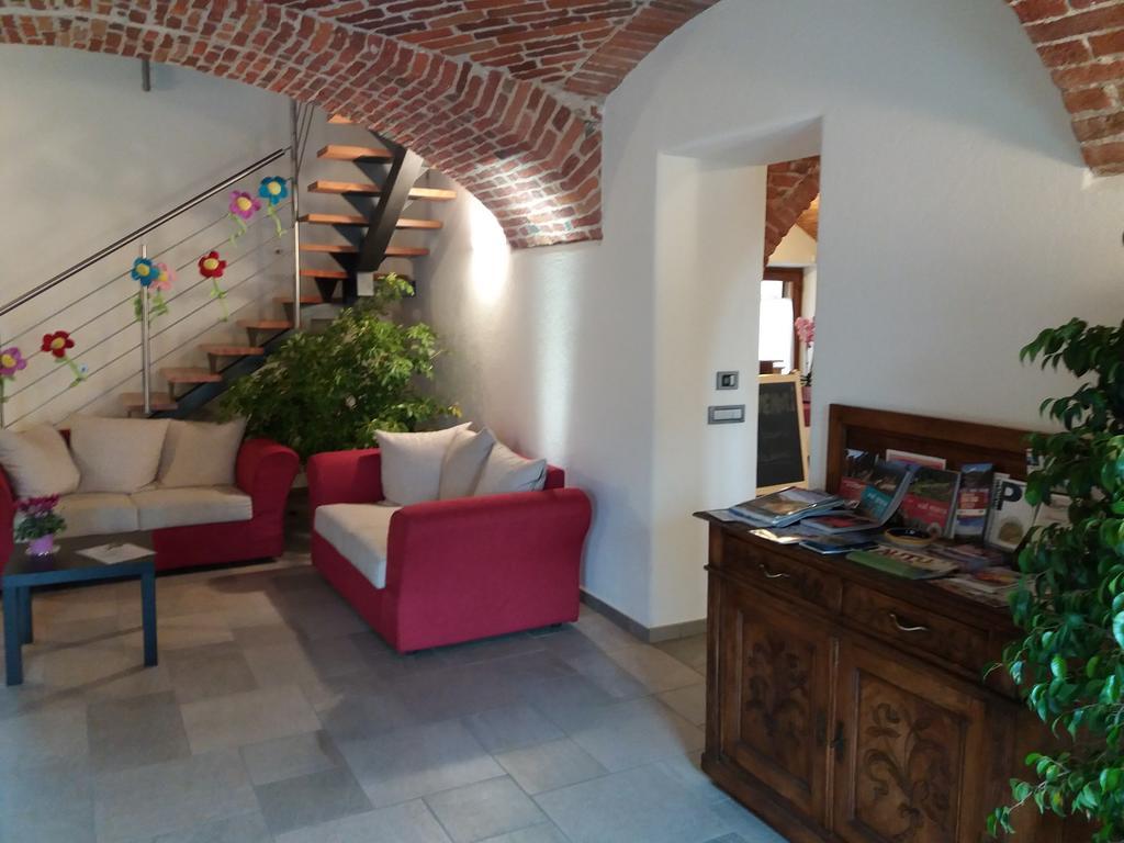 Agriturismo Fior Di Campo Dronero Eksteriør bilde