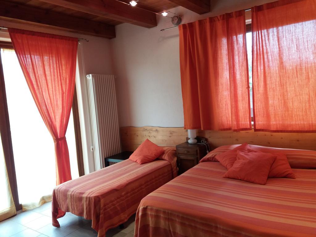 Agriturismo Fior Di Campo Dronero Eksteriør bilde