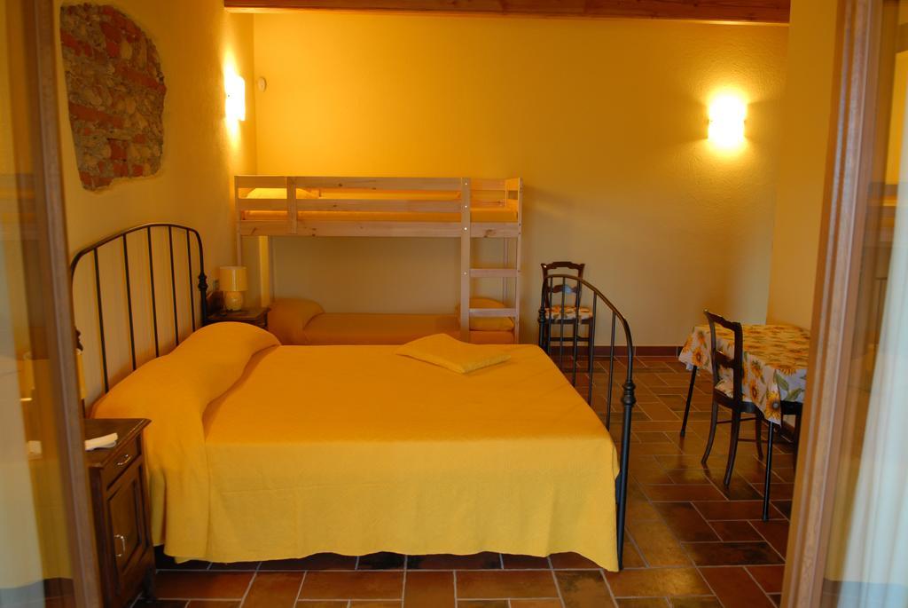 Agriturismo Fior Di Campo Dronero Rom bilde